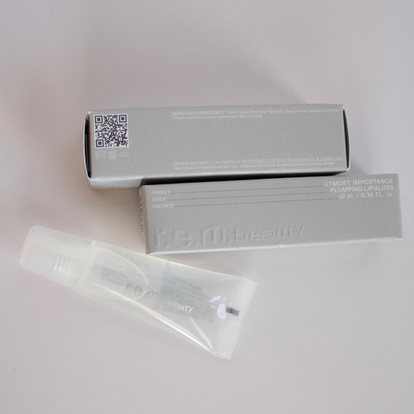 R.E.M Beauty Utmost Importance Clear Plumping Lip Gloss x2 NIB - Picture 8 of 10